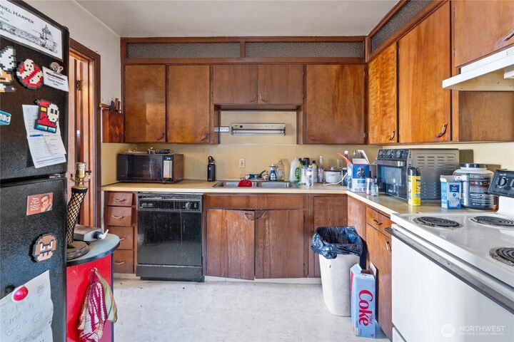 Property Photo:  4611 S Reade Street  WA 98409 