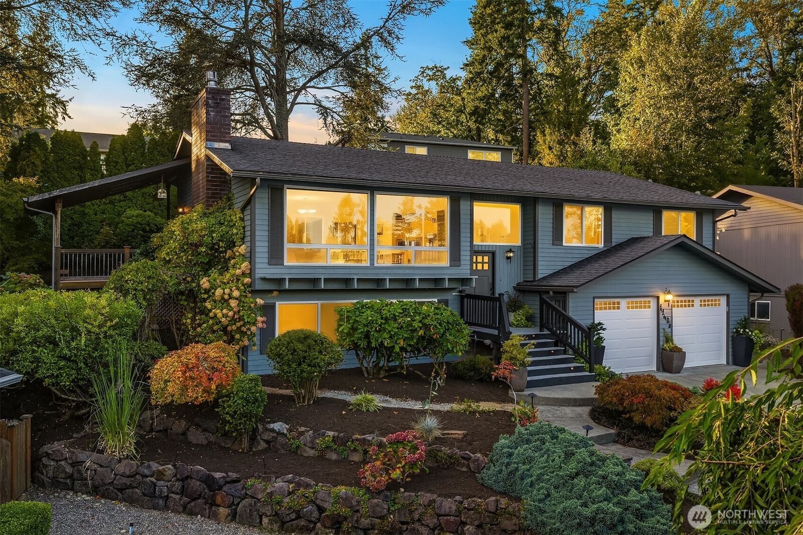 Property Photo:  17605 NE 15th Place  WA 98008 