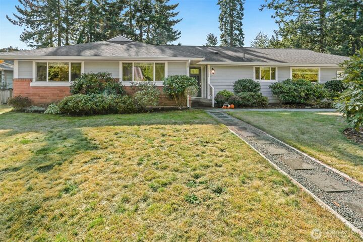 8514  Madrona Lane  Edmonds WA 98026 photo