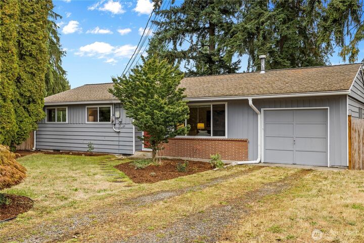 20431 W 20th Place  Lynnwood WA 98036 photo