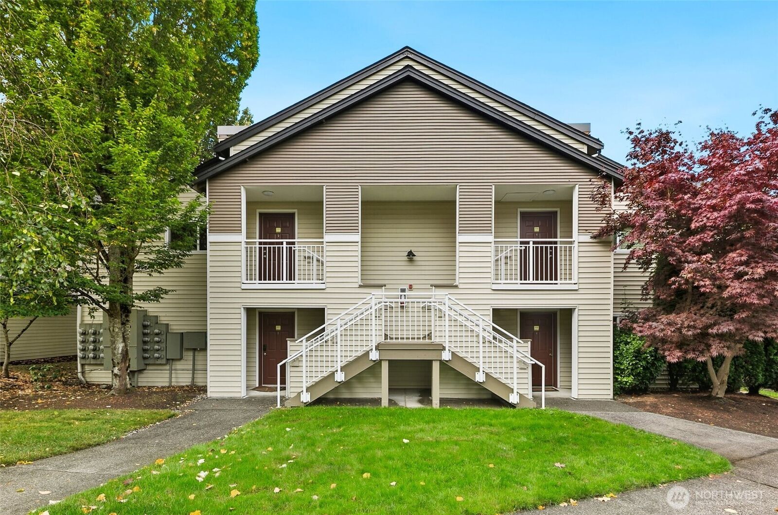 Property Photo:  12303  Harbour Pointe Boulevard Z207  WA 98275