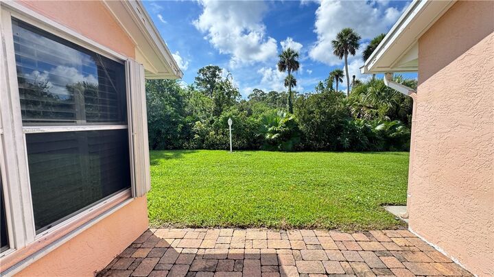 Property Photo:  839 Lake Orchid Circle 839  FL 32962 