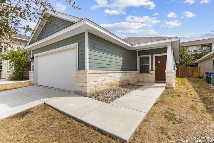 Property Photo: 9938 Rancho Real TX 78224