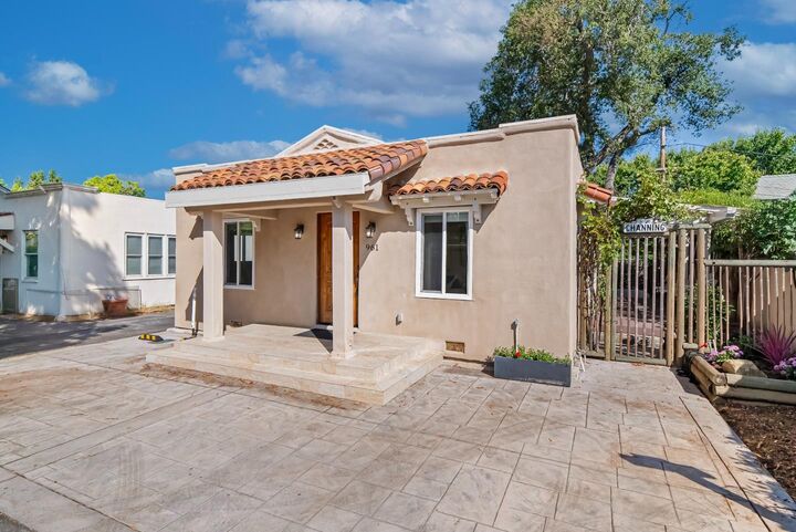 Property Photo:  961 Channing Avenue  CA 94301