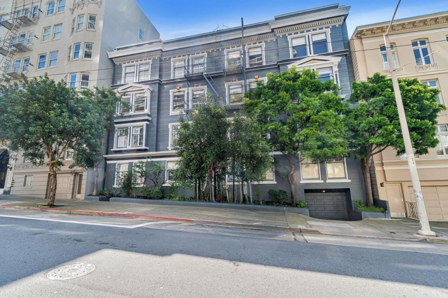 Property Photo:  2205 Sacramento Street 302  CA 94115 