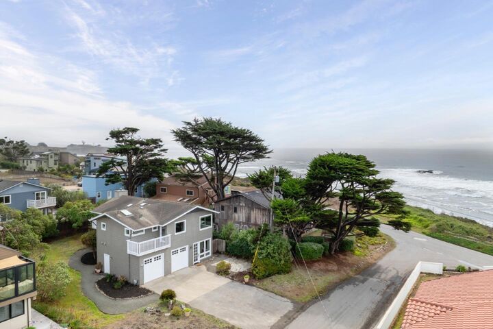 20 Madrone Avenue  Moss Beach CA 94038 photo