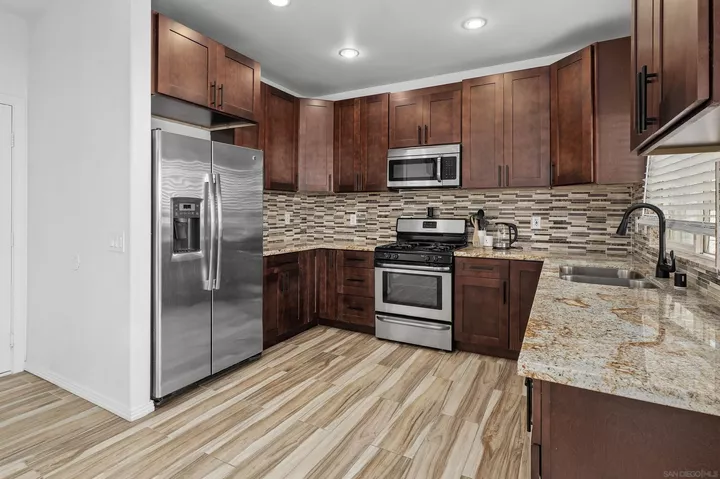 62 Country Club Cir.  Chula Vista CA 91911 photo