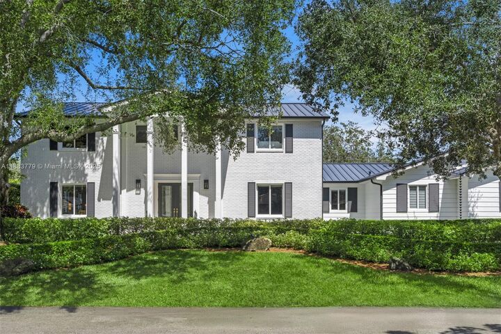Property Photo: 7425 SW 115th St FL 33156