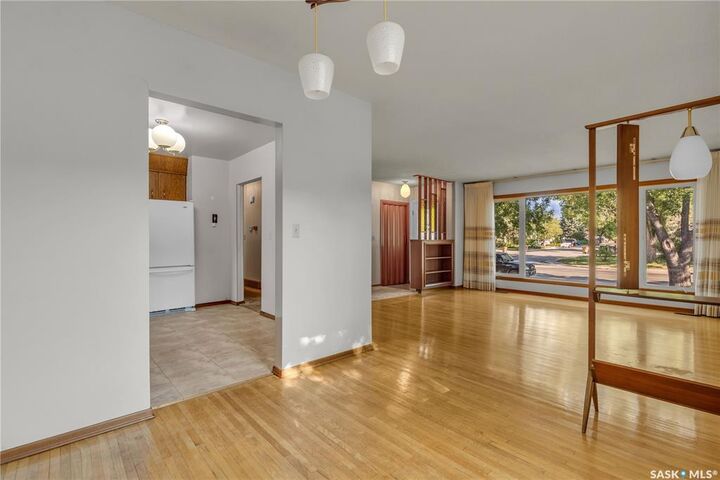 Property Photo:  5011 7th Avenue N  SK S4R 0K5 