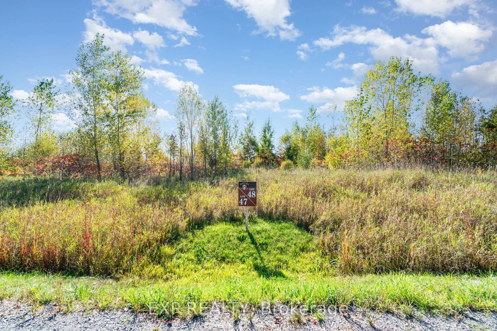 Property Photo: 31 Synergy Way ON K2K 1X7