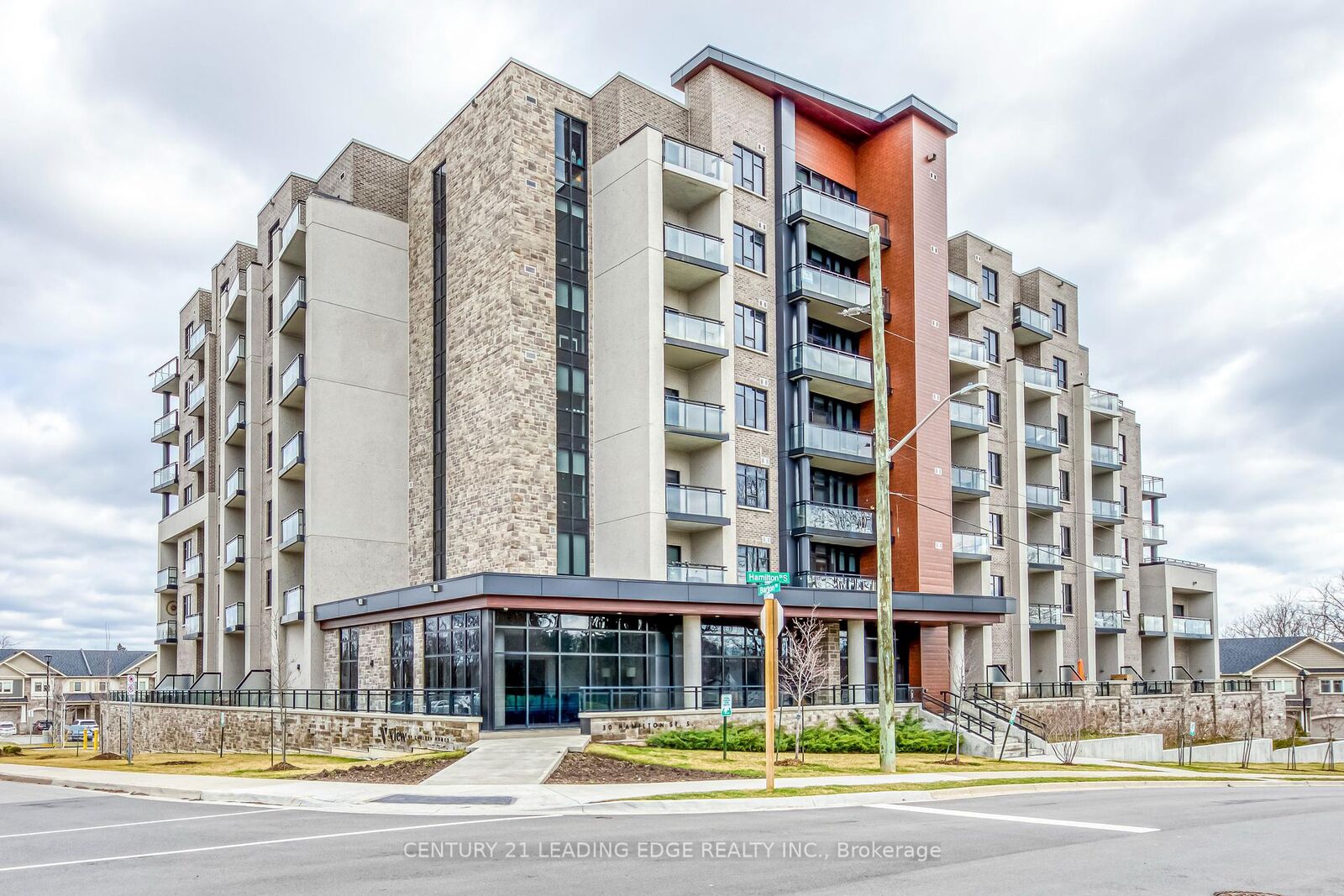 Property Photo:  30 Hamilton Street 302  ON L8B 1V8 