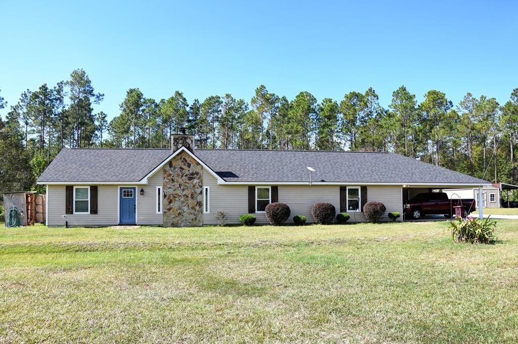Property Photo:  5860 Nichols Lane  GA 31601