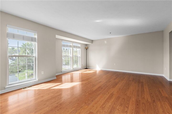 Property Photo:  2002 Overlook Ct  PA 15317 