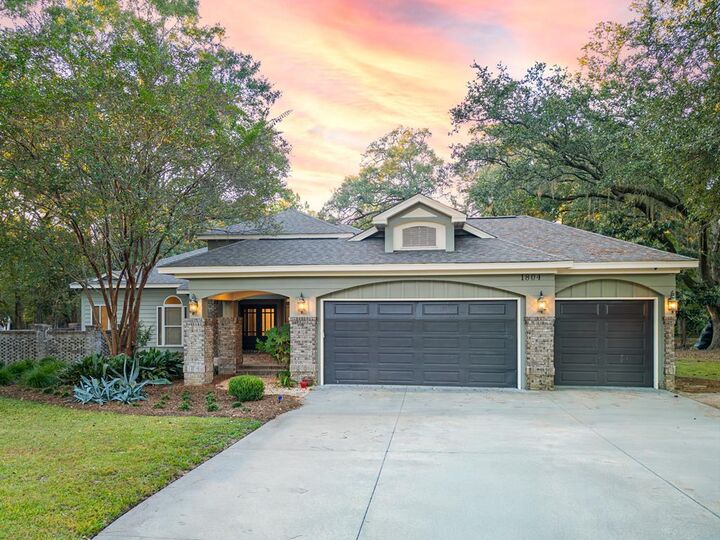 Property Photo: 1804 River Pointe Drive GA 31701