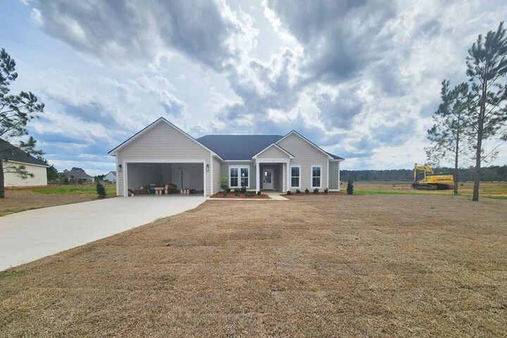 Property Photo:  141 Willow Oak Loop  GA 31763 