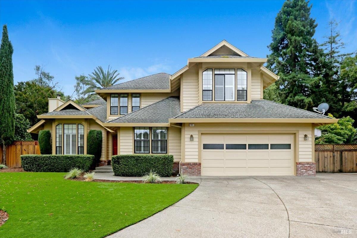 Property Photo:  401 Fairway Court  CA 95448