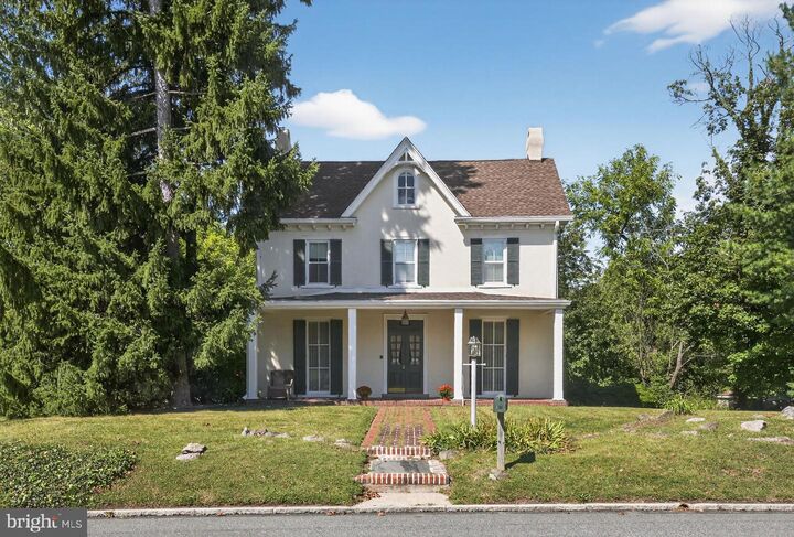 Property Photo:  133 Marywatersford Road  PA 19004 