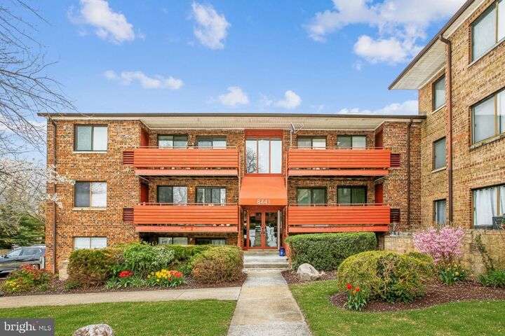 6441 Richmond Highway 102  Alexandria VA 22306 photo