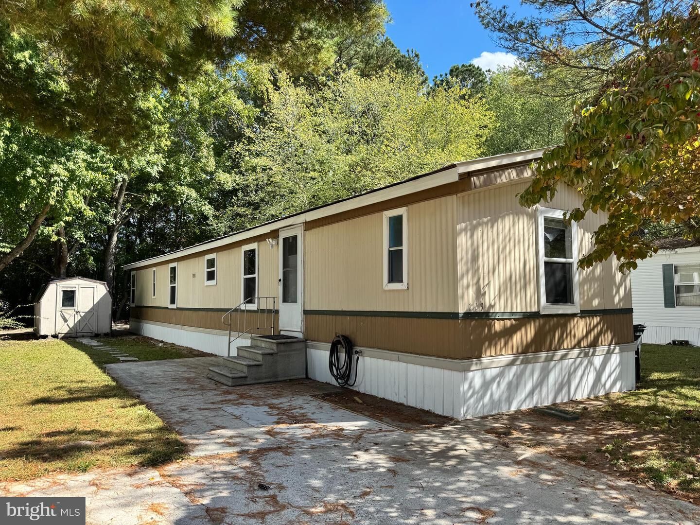 Property Photo:  229 Sand Castle Boulevard  MD 21826 