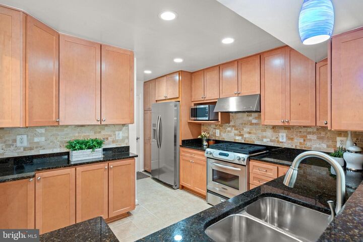 Property Photo: 1906 Duffield Lane VA 22307