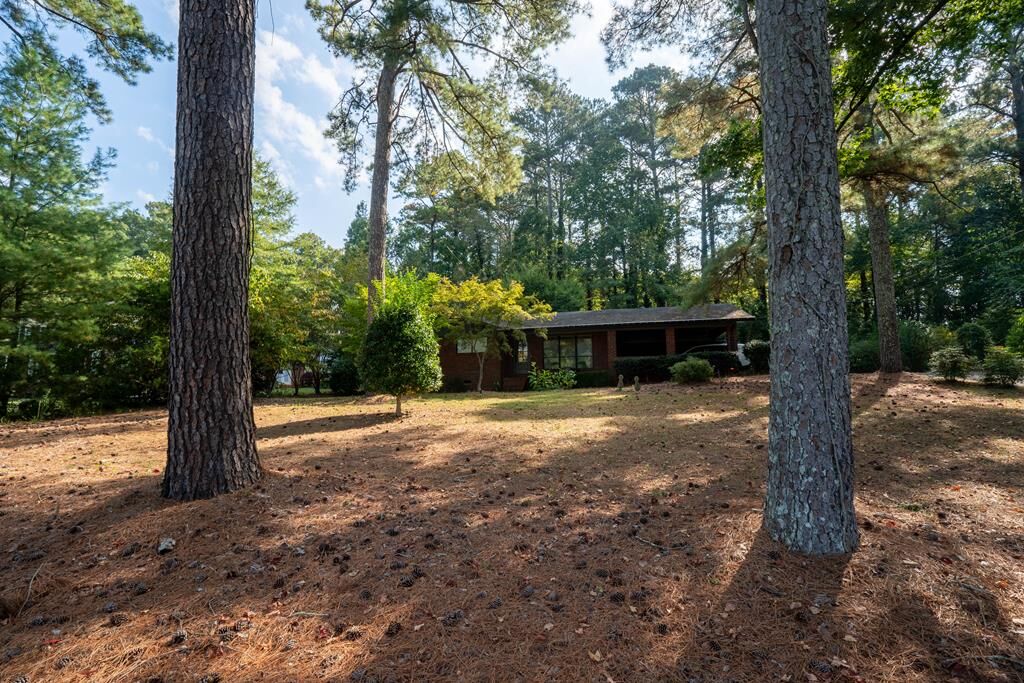Property Photo: 210 Sunset Drive GA 30705