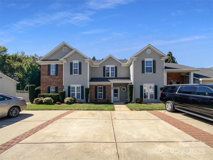 9065 Cinnabay Drive  Charlotte NC 28216 photo