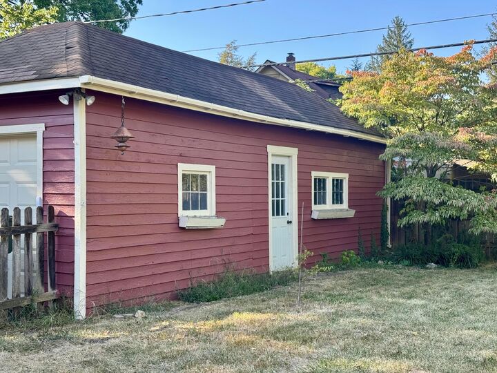 Property Photo:  88 W Kenworth Road  OH 43214 