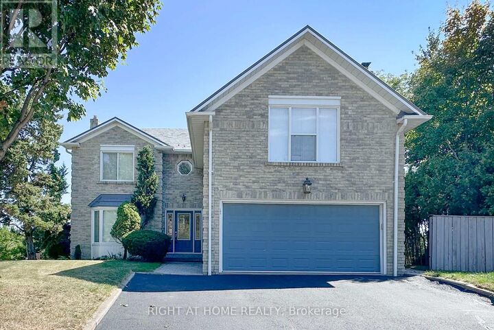 102 Hialeah Crescent  Whitby (Blue Grass Meadows) ON L1N 6R1 photo