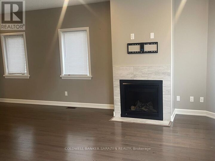 Property Photo:  64 Vimy Ridge Crescent  ON K7S 0H7