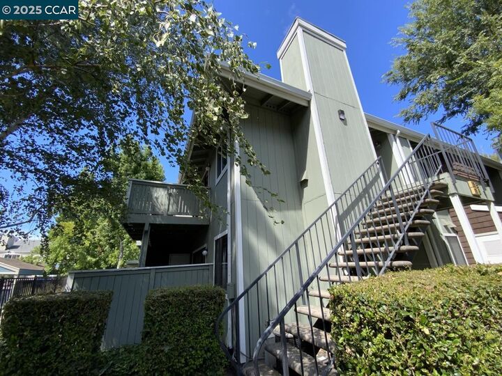 Property Photo:  205 Compton Cir B  CA 94583 