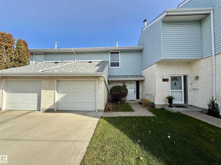 221 Callingwood Place NW  Edmonton AB T5T 2C6 photo