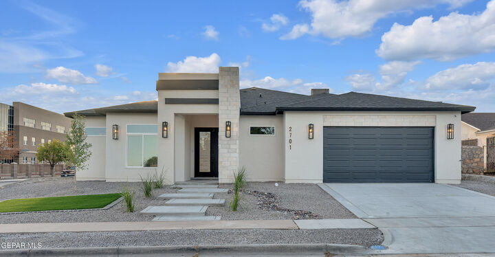 Property Photo:  2701 Brady Place  TX 79935 