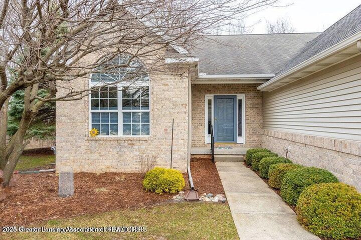 Property Photo:  2343 Sapphire Lane  MI 48823 
