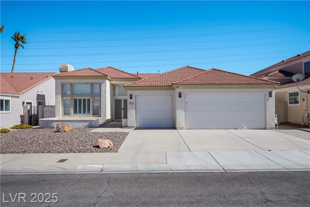 Property Photo: 3004 Red Bay Way NV 89128