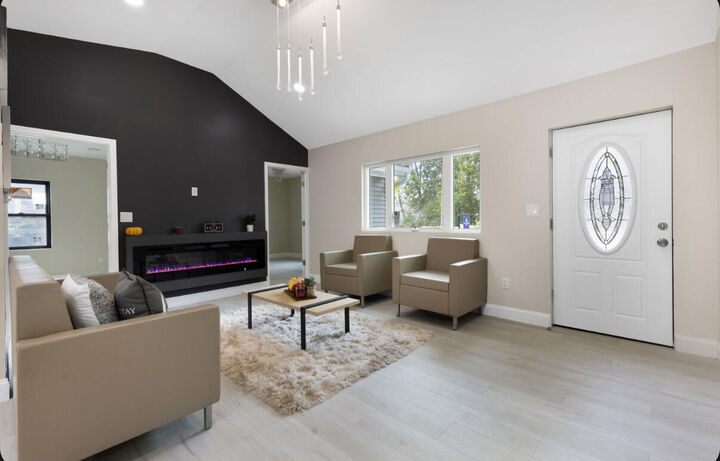 Property Photo:  953 Colfax Street  IN 46406 