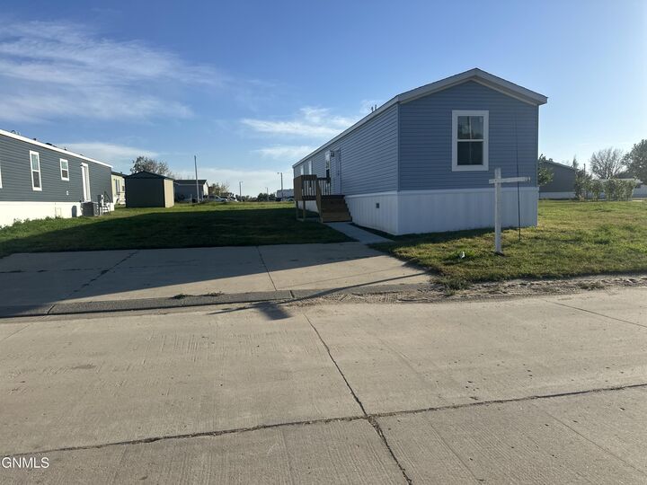Property Photo: 278 Partridge Lane ND 58504