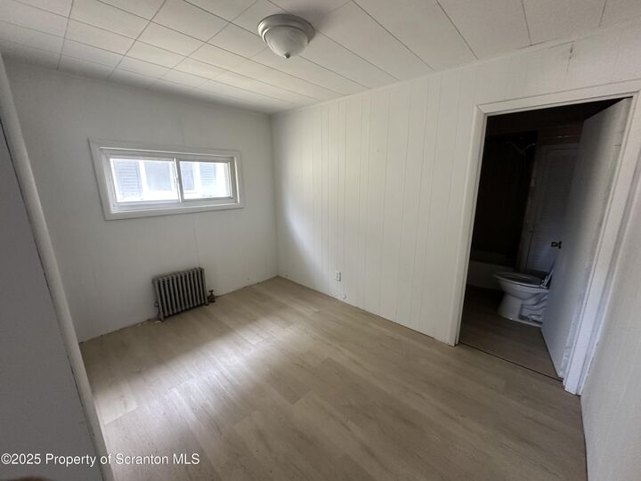 Property Photo:  921 Wood Street  PA 18508 