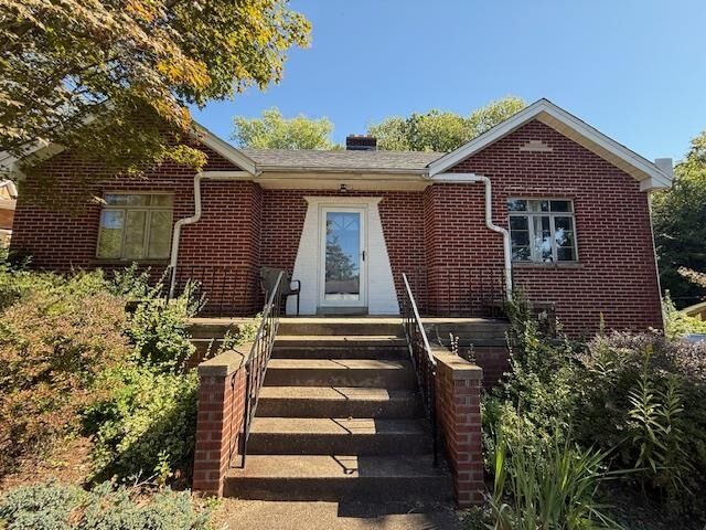 Property Photo: 2218 Woodlawn Road OH 45662