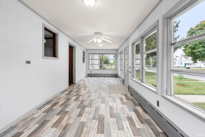 Property Photo:  304 N Main Street  IN 46725-1741 