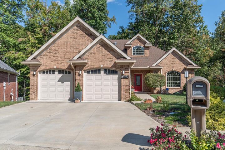 Property Photo: 3782 E Regents Court IN 47401