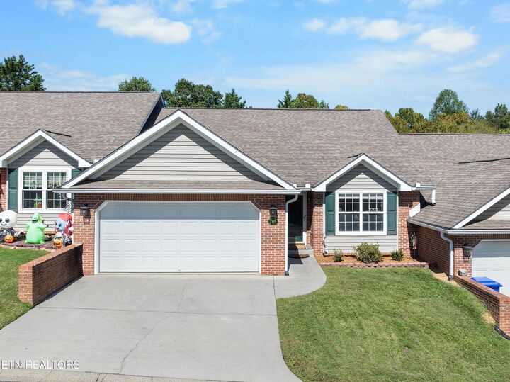 Property Photo:  705 Lower Pond Way  TN 37920 