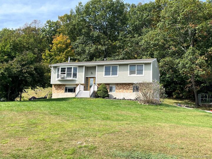 Property Photo:  33 Park Hill Drive  NY 12533 