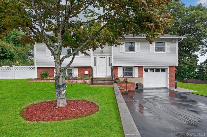 Property Photo:  149 Cole Court  NY 10511 