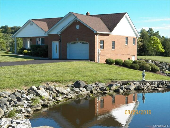 35 Acampora Drive  Wallkill NY 12589 photo