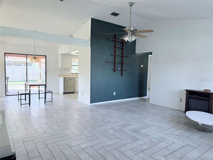 Property Photo:  8053 Deerwood Circle  FL 33610 