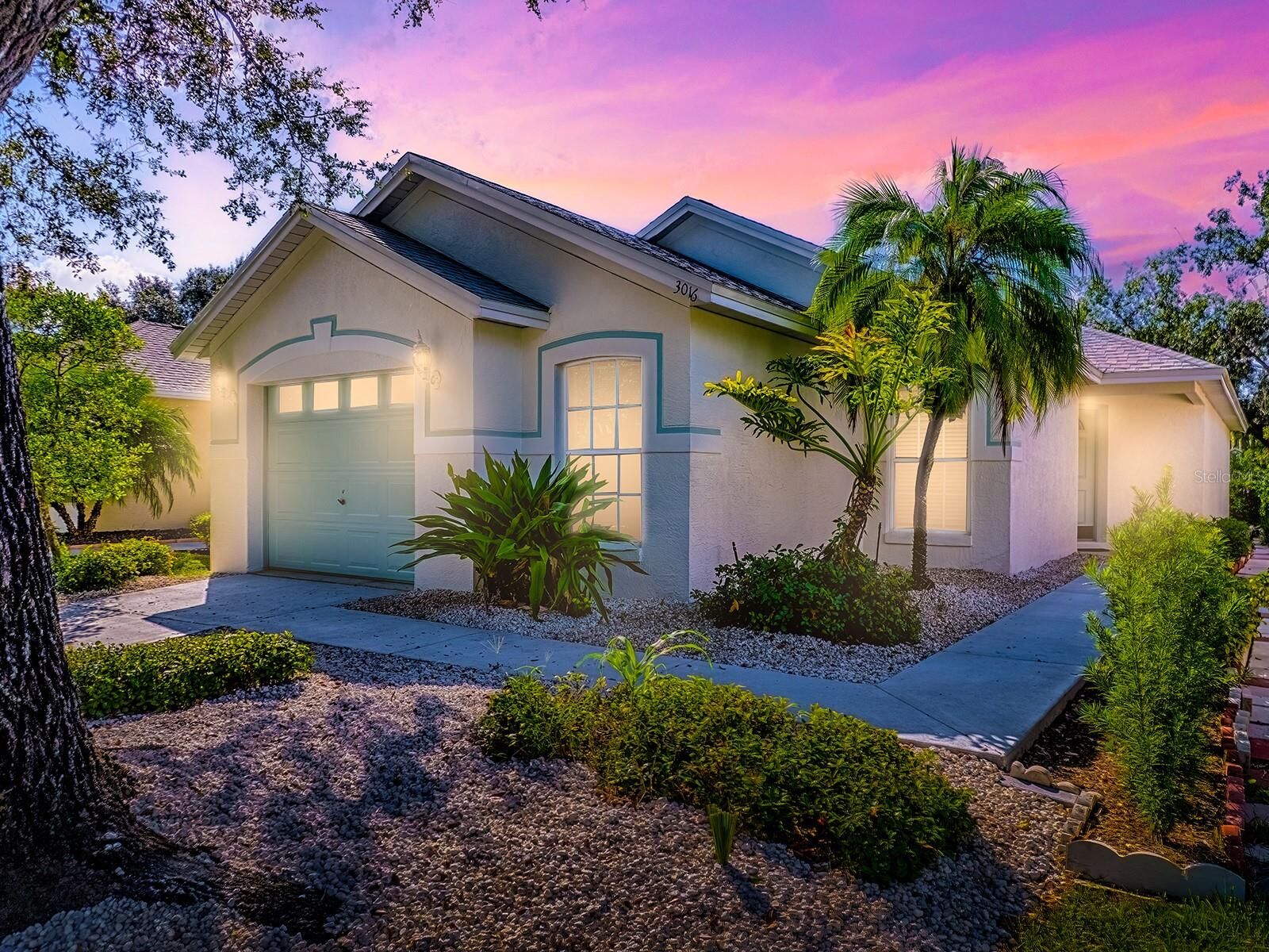 Property Photo: 3016 Andover Court FL 32757