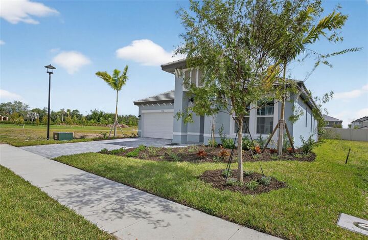 Property Photo:  7536 Nighthawk Drive  FL 34241 