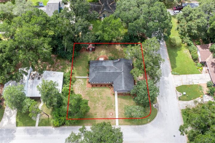 Property Photo:  8117 SW 55th Place  FL 32608 