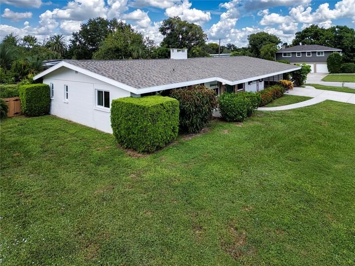 Property Photo:  2551 Hibiscus Street  FL 34239 