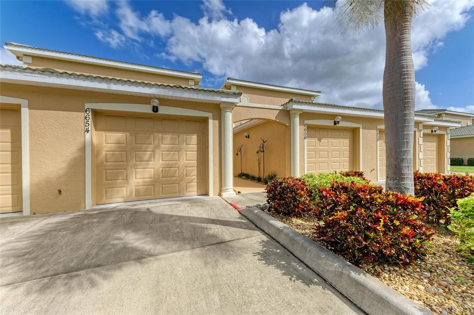 Property Photo: 6654 7th Avenue Circle W 6654 FL 34209